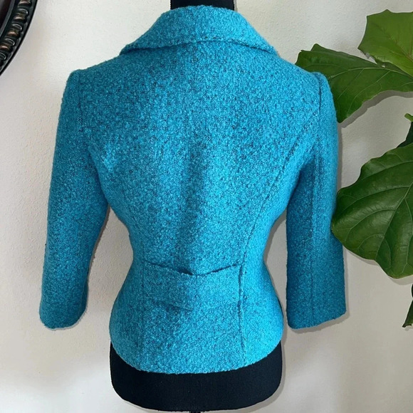 CAbi Women’s Blazer Boucle Charming Wool
Blend Turquoise Black Size 4 - Picture 6 of 16